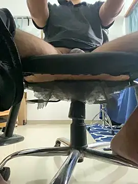 Snapshot of the_indian_dick_u_want chatting on 01.13.25 the indian dick u want online show from 01.13.25