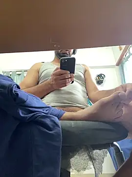 Snapshot of the_indian_dick_u_want chatting on 02.28.25 the indian dick u want online show from 02.28.25