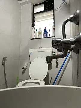 Snapshot of the_indian_dick_u_want chatting on 10.27.25 the indian dick u want online show from 10.27.25