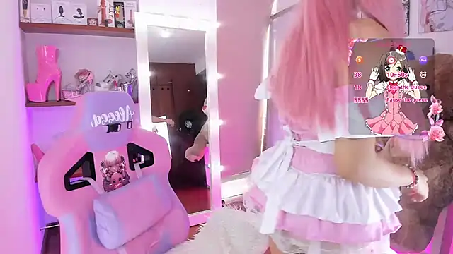 alessandrathedoll online show from 02.04.25