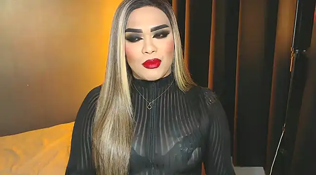 Snapshot of VictoriaEliz chatting on 02.12.25 VictoriaEliz online show from 02.12.25