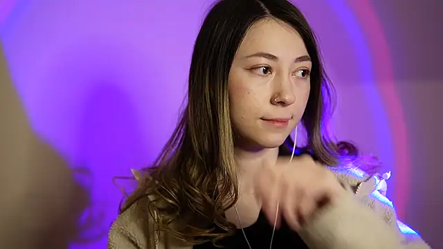 chibi moon  online show from 02.13.25