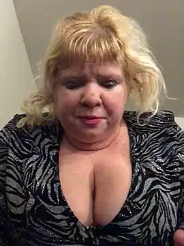 Snapshot of JemJensen30 chatting on 02.05.25 JemJensen30 online show from 02.05.25