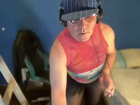 Snapshot of Fabrissi chatting on 01.03.25 Fabrissi online show from 01.03.25