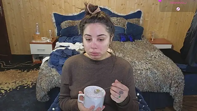 Snapshot of VanessaDoyle chatting on 01.29.25 VanessaDoyle online show from 01.29.25