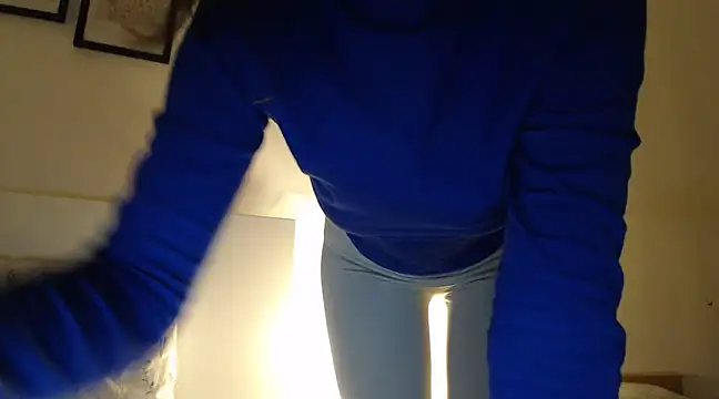 ocean eyess  online show from 01.14.25