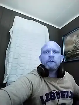 Snapshot of Trapods chatting on 03.07.25 Trapods online show from 03.07.25