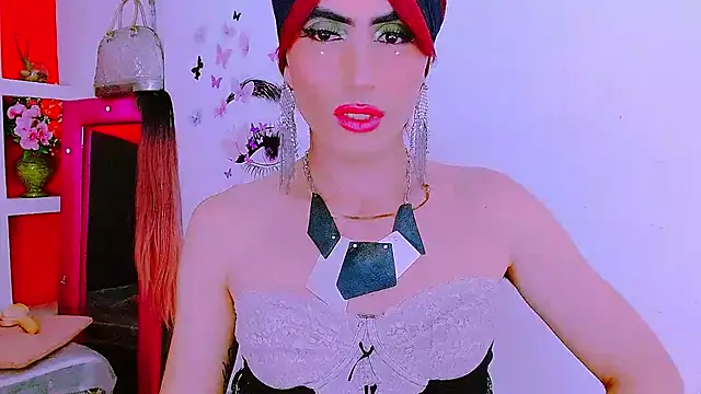 Snapshot of priscilahotker chatting on 01.19.25 priscilahotker online show from 01.19.25