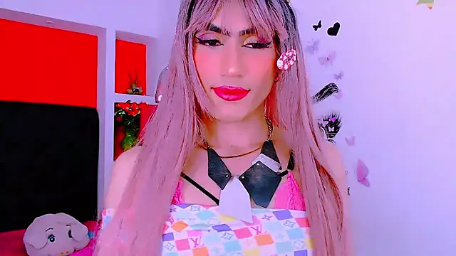 Snapshot of priscilahotker chatting on 01.28.25 priscilahotker online show from 01.28.25