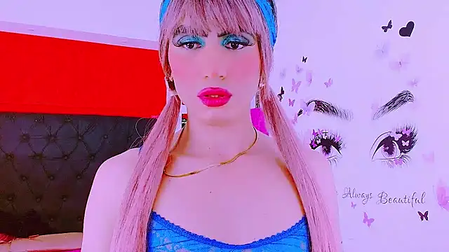 Snapshot of priscilahotker chatting on 02.15.25 priscilahotker online show from 02.15.25