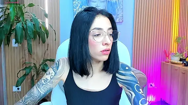 Snapshot of barbie_scoth_ chatting on 05.04.26 barbie scoth online show from 05.04.26