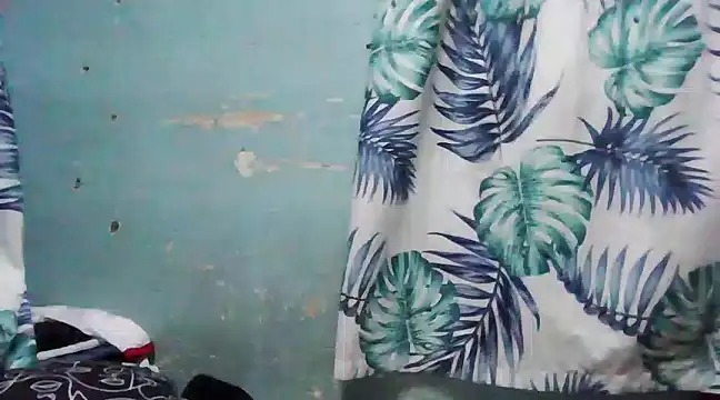 Snapshot of Silly_Girl21 chatting on 02.24.25 Silly Girl21 online show from 02.24.25