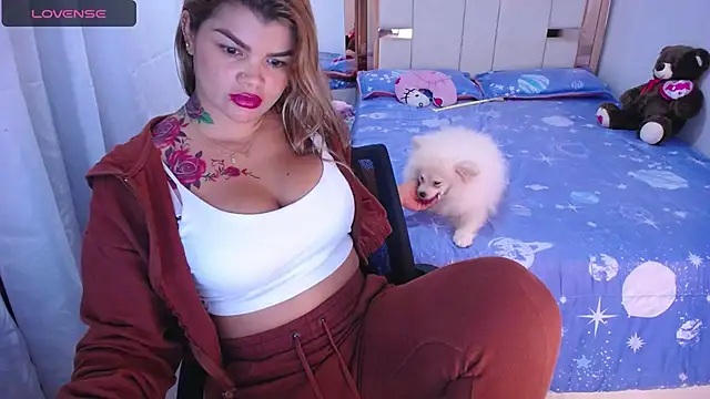 sara  stone1 online show from 03.18.25