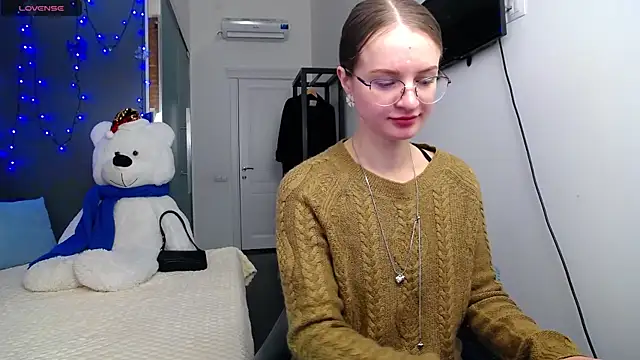 KateJonson online show from 01.22.25