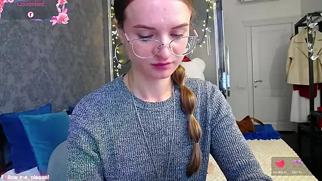 KateJonson online show from 09.29.25