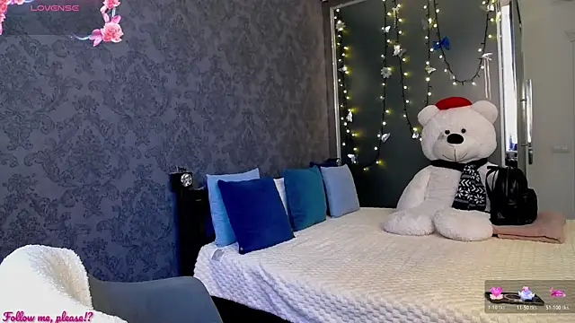 KateJonson online show from 10.20.25