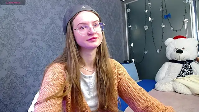 KateJonson online show from 10.24.25