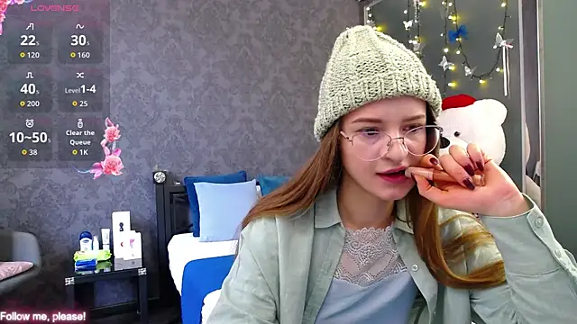 KateJonson online show from 11.06.25