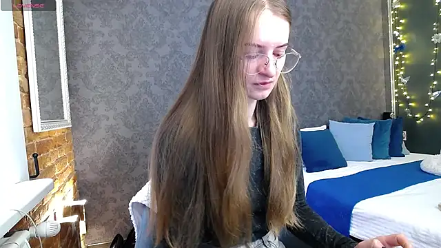 KateJonson online show from 11.22.25