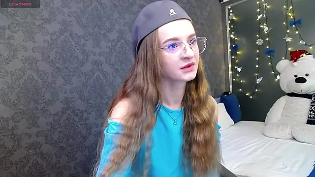 KateJonson online show from 12.05.25