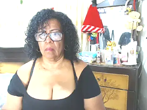 Yayis-hot-sexyw online show from 12.28.24