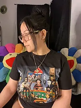 Snapshot of MsConejitaa chatting on 01.19.25 MsConejitaa online show from 01.19.25
