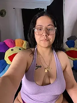 Snapshot of MsConejitaa chatting on 02.02.25 MsConejitaa online show from 02.02.25