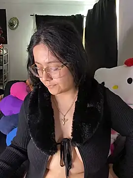 Snapshot of MsConejitaa chatting on 02.08.25 MsConejitaa online show from 02.08.25