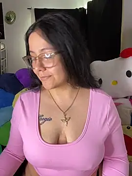 Snapshot of MsConejitaa chatting on 02.14.25 MsConejitaa online show from 02.14.25