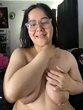 Snapshot of MsConejitaa chatting on 03.02.25 MsConejitaa online show from 03.02.25