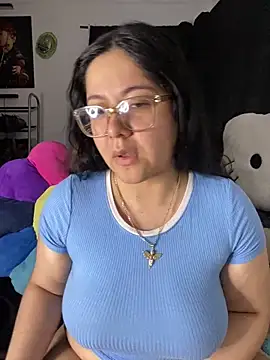 Snapshot of MsConejitaa chatting on 03.21.25 MsConejitaa online show from 03.21.25