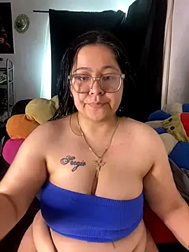 Snapshot of MsConejitaa chatting on 09.17.25 MsConejitaa online show from 09.17.25