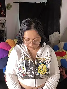 Snapshot of MsConejitaa chatting on 09.27.25 MsConejitaa online show from 09.27.25