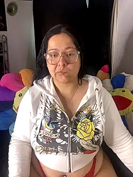 Snapshot of MsConejitaa chatting on 09.29.25 MsConejitaa online show from 09.29.25