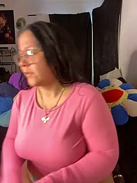 Snapshot of MsConejitaa chatting on 10.14.25 MsConejitaa online show from 10.14.25