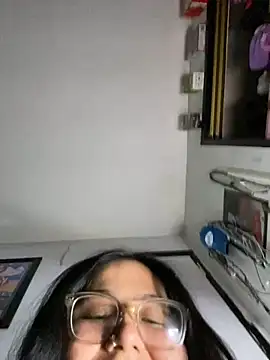 Snapshot of MsConejitaa chatting on 04.18.26 MsConejitaa online show from 04.18.26