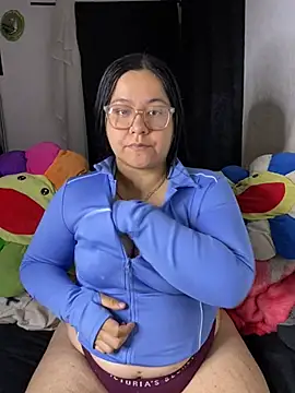 Snapshot of MsConejitaa chatting on 04.26.26 MsConejitaa online show from 04.26.26