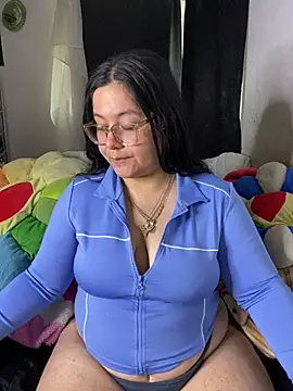 Snapshot of MsConejitaa chatting on 04.29.26 MsConejitaa online show from 04.29.26