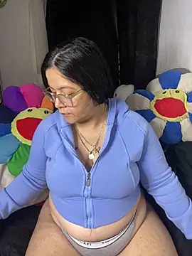 Snapshot of MsConejitaa chatting on 05.28.26 MsConejitaa online show from 05.28.26