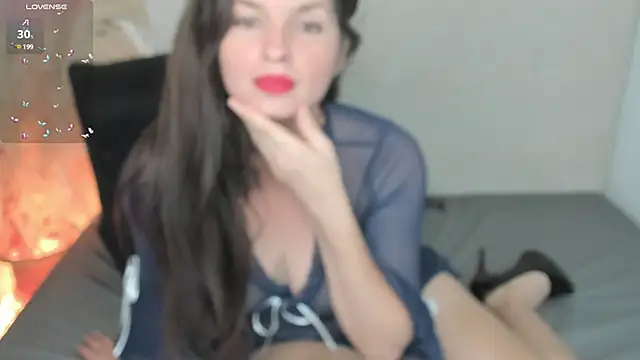 Azahara Amin  online show from 01.30.25