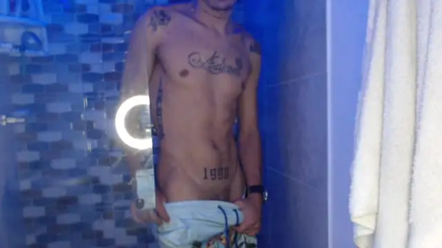 Snapshot of andersonZ998 chatting on 09.13.25 andersonZ998 online show from 09.13.25