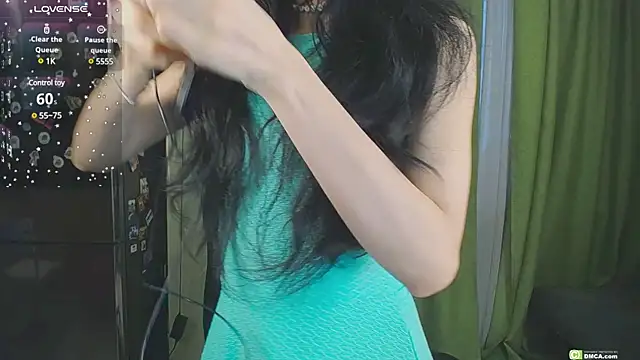 Snapshot of The_Blacksphinxxx chatting on 02.20.25 The Blacksphinxxx online show from 02.20.25