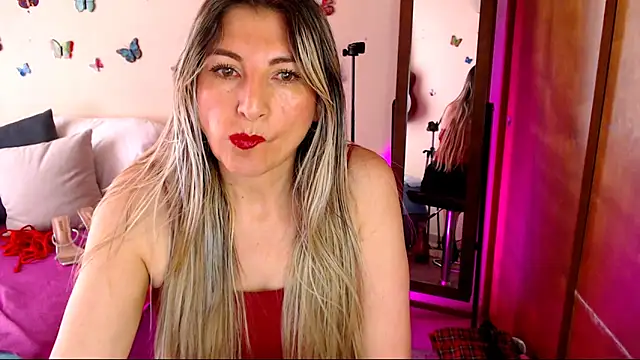 Jolie-Mature online show from 03.12.26