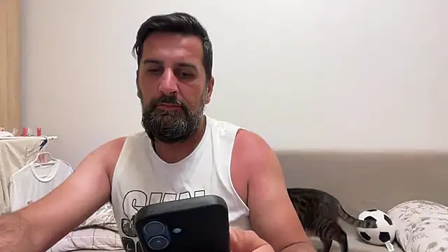 Snapshot of TigerOne19 chatting on 05.27.26 TigerOne19 online show from 05.27.26