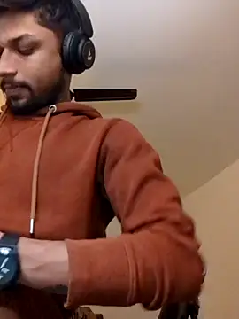  IRRESISTIBLE  online show from 01.17.25