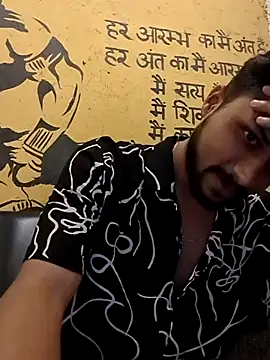  IRRESISTIBLE  online show from 09.08.25