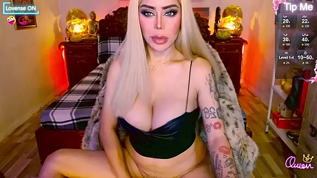 Snapshot of Magnificent_Goddess chatting on 06.28.26 Magnificent Goddess online show from 06.28.26