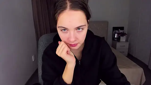 KristinaLoison online show from 12.18.24