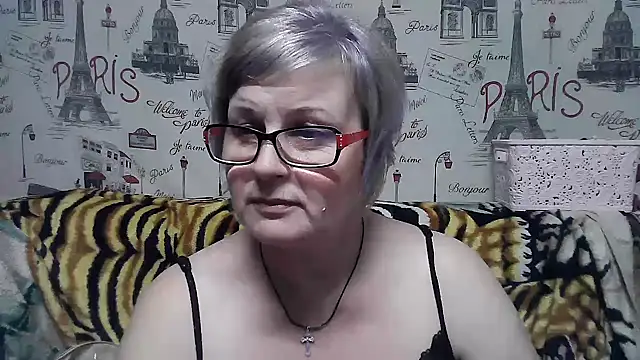 Snapshot of Gina_Marlyn chatting on 01.09.25 Gina Marlyn online show from 01.09.25
