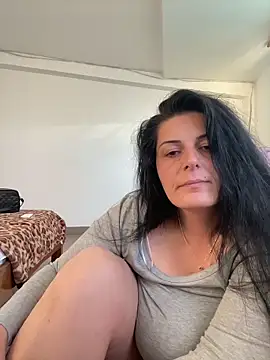 Mary Hot  online show from 10.28.25